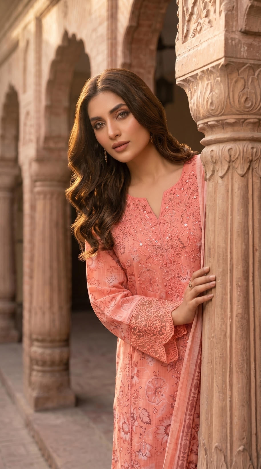 Embroidered lawn 3PC DL0062 Secondary image